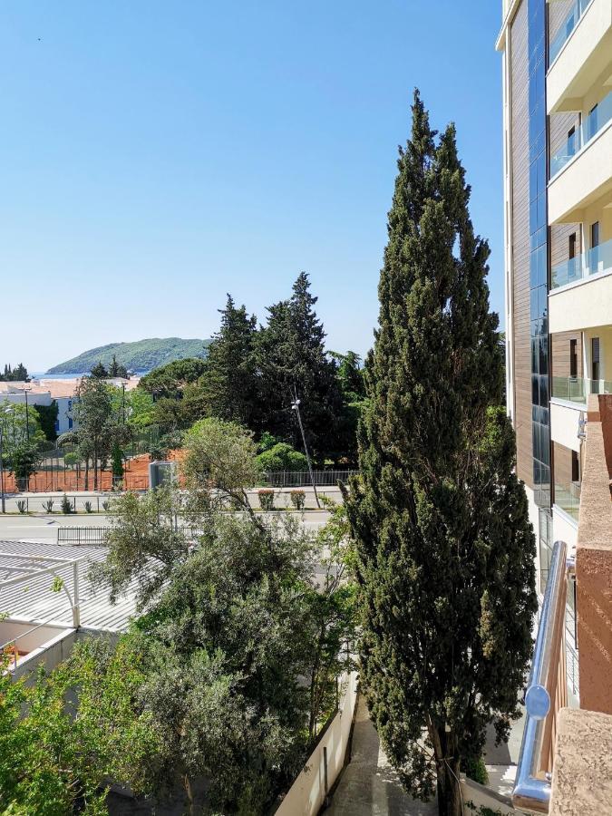 Hotel Suzana Budva Kültér fotó