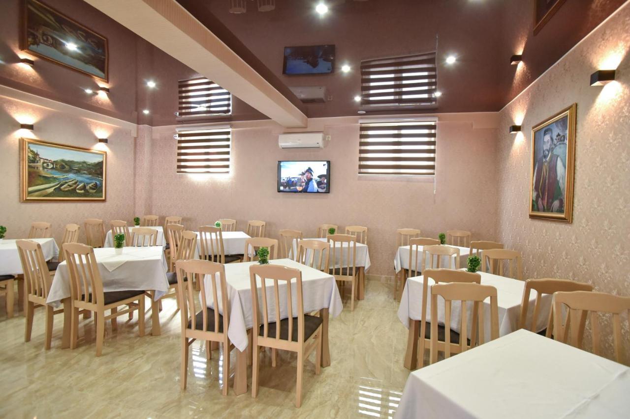 Hotel Suzana Budva Kültér fotó