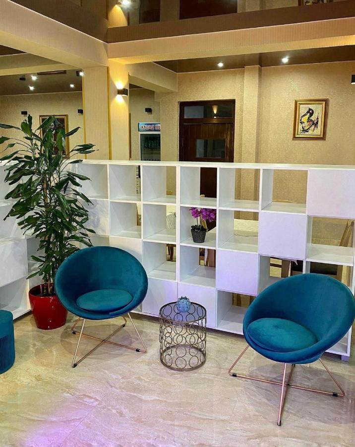 Hotel Suzana Budva Kültér fotó