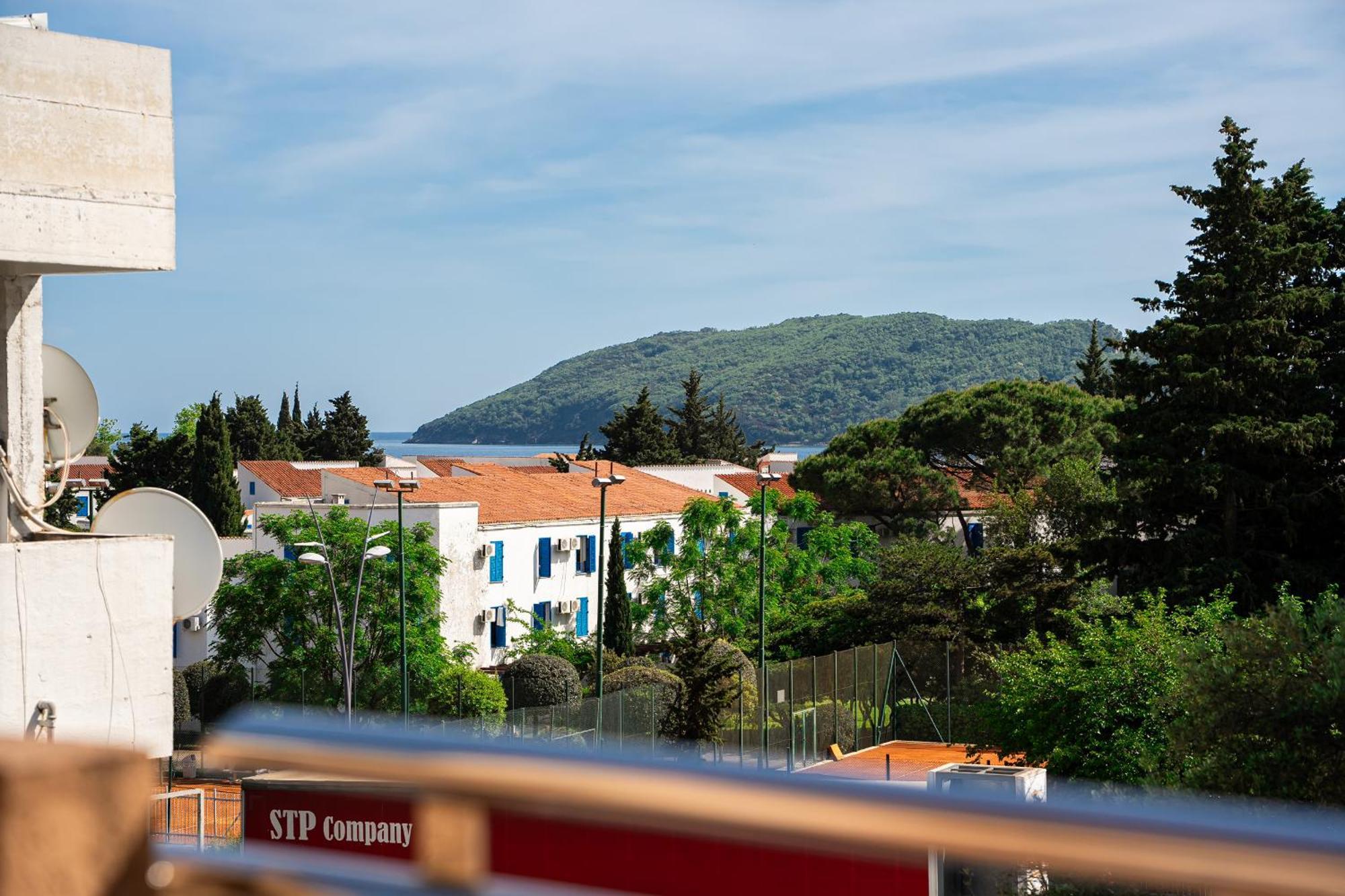 Hotel Suzana Budva Kültér fotó