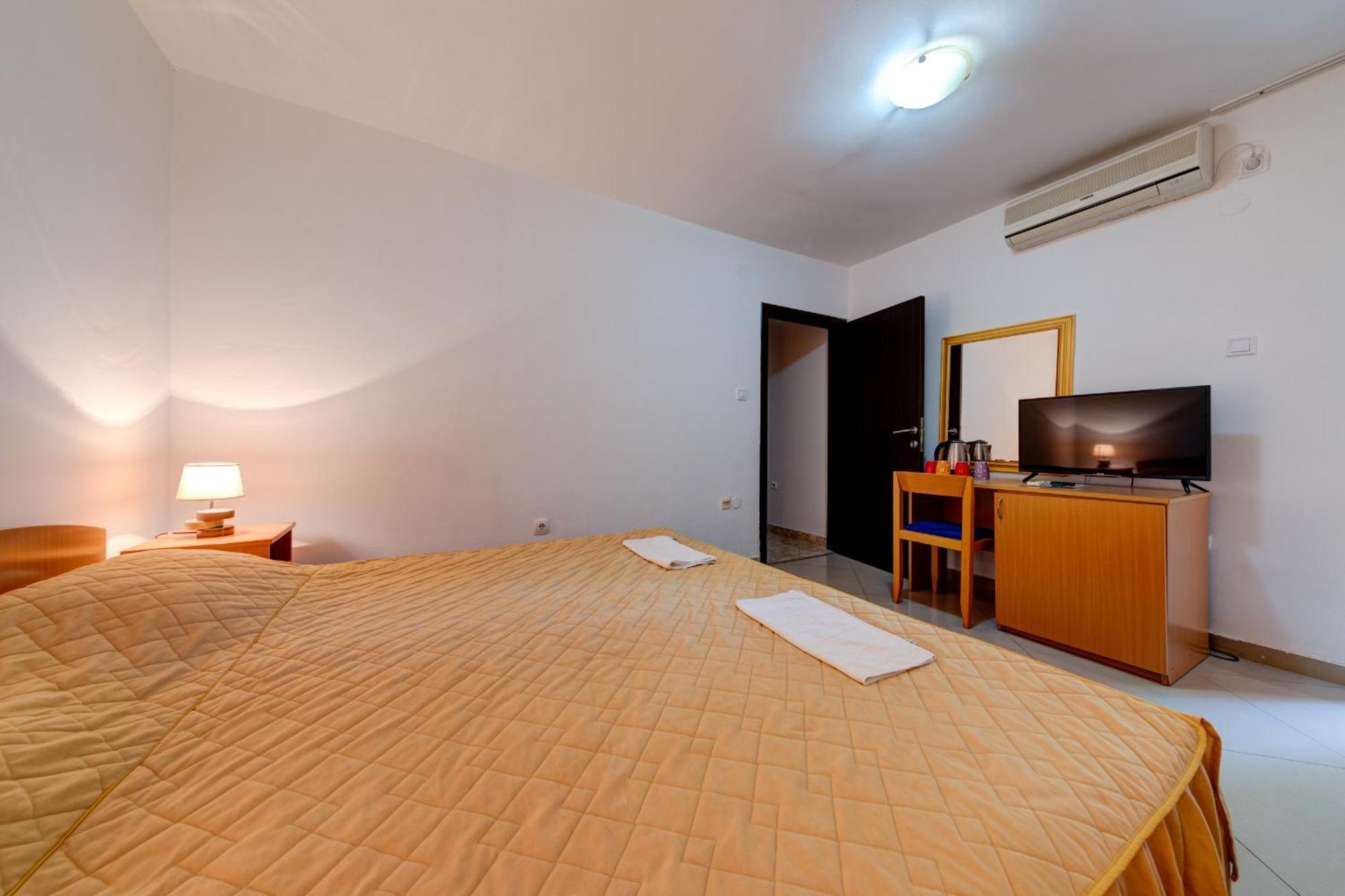 Hotel Suzana Budva Szoba fotó
