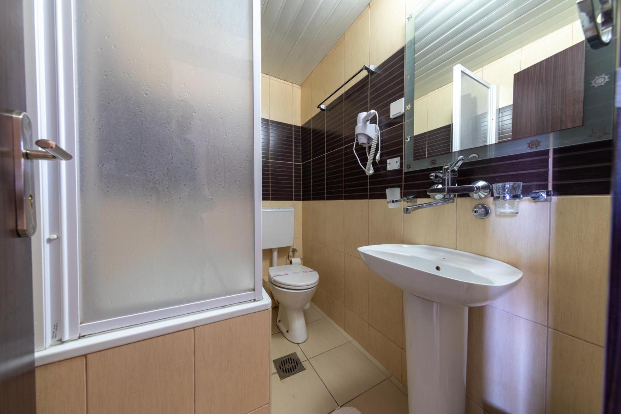 Hotel Suzana Budva Szoba fotó